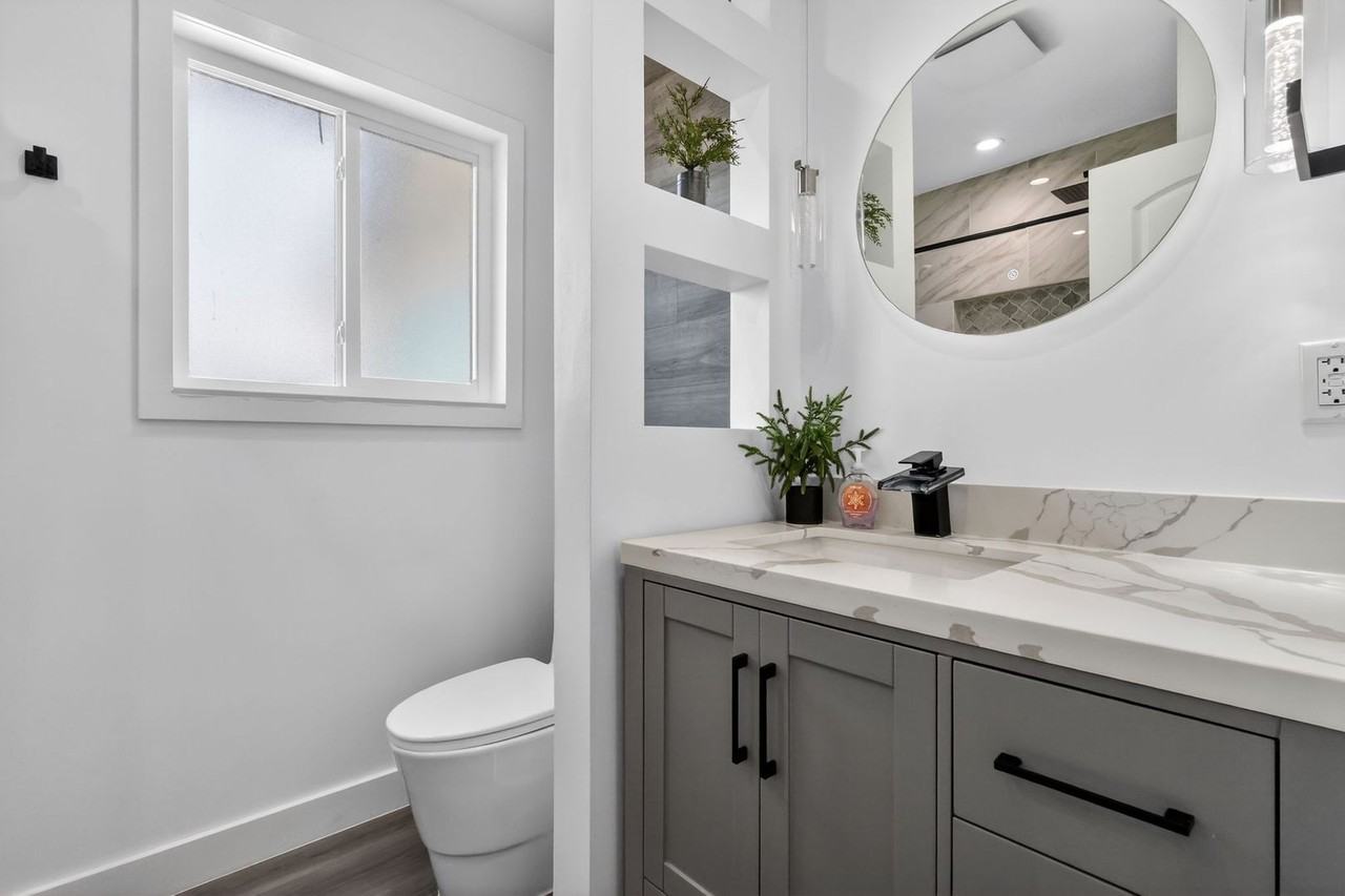 353 Shady Lane Rd - Photo 5 of 40