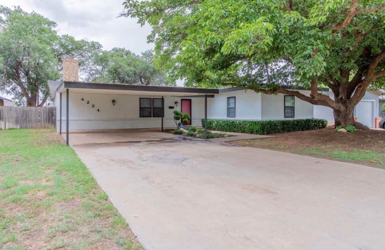 4224 37th St - Photo 2 of 33