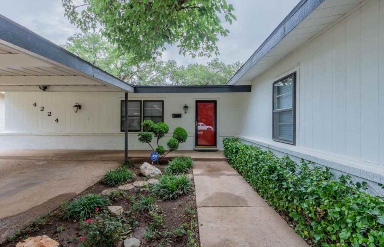 4224 37th St - Photo 6 of 33