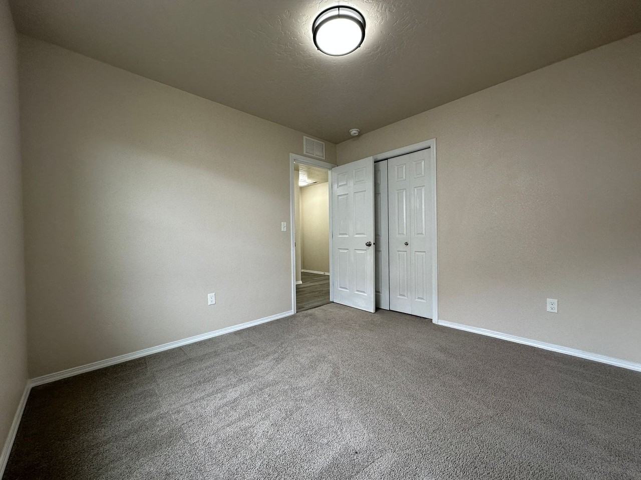 11777 Walden St - Photo 5 of 13