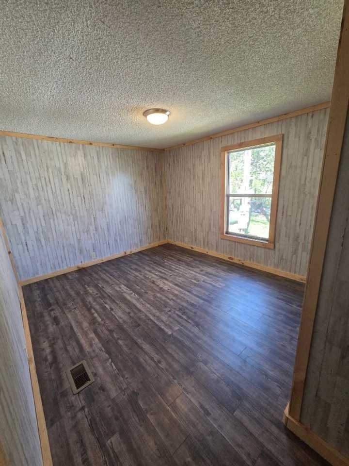 116 116 Jaderian Road - Photo 6 of 11