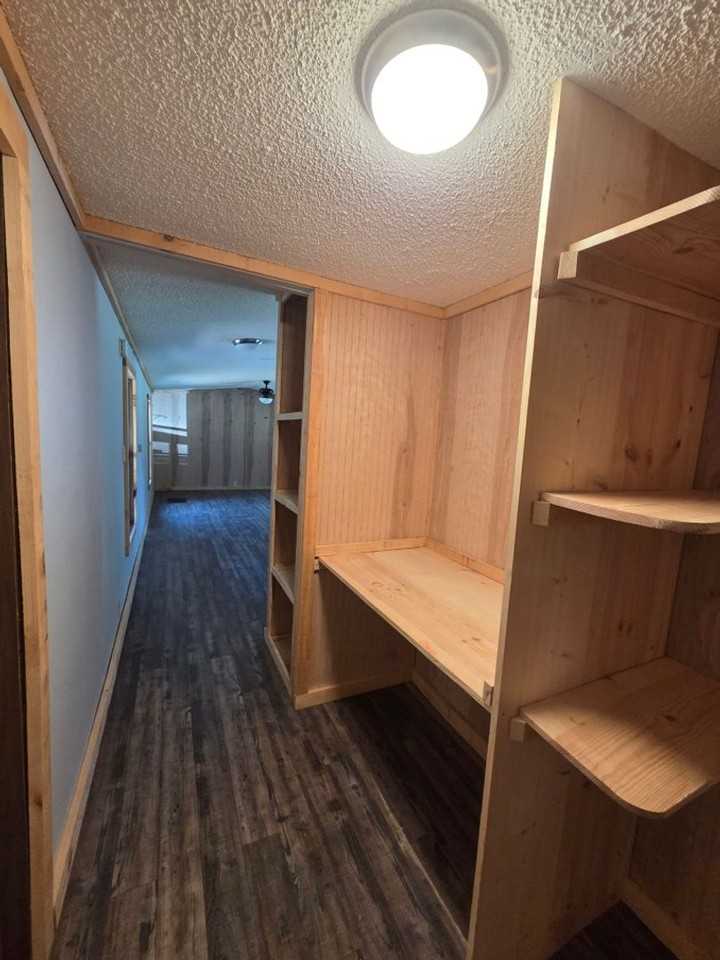 116 116 Jaderian Road - Photo 7 of 11