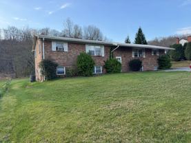 2903 S Greenwood Dr - Photo 1 of 1