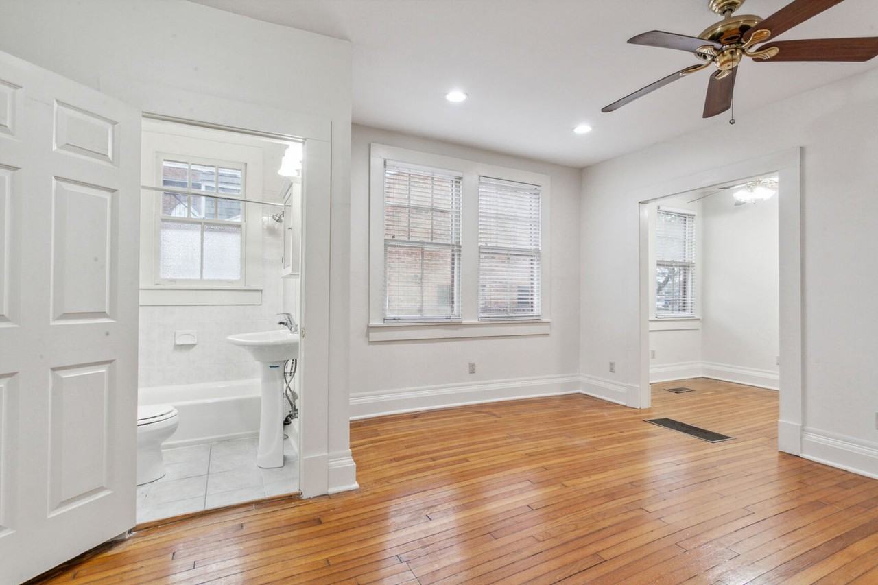 2508 Napoleon - Photo 3 of 11