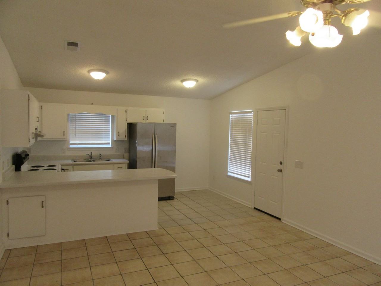 5111 Flint Ave - Photo 2 of 12