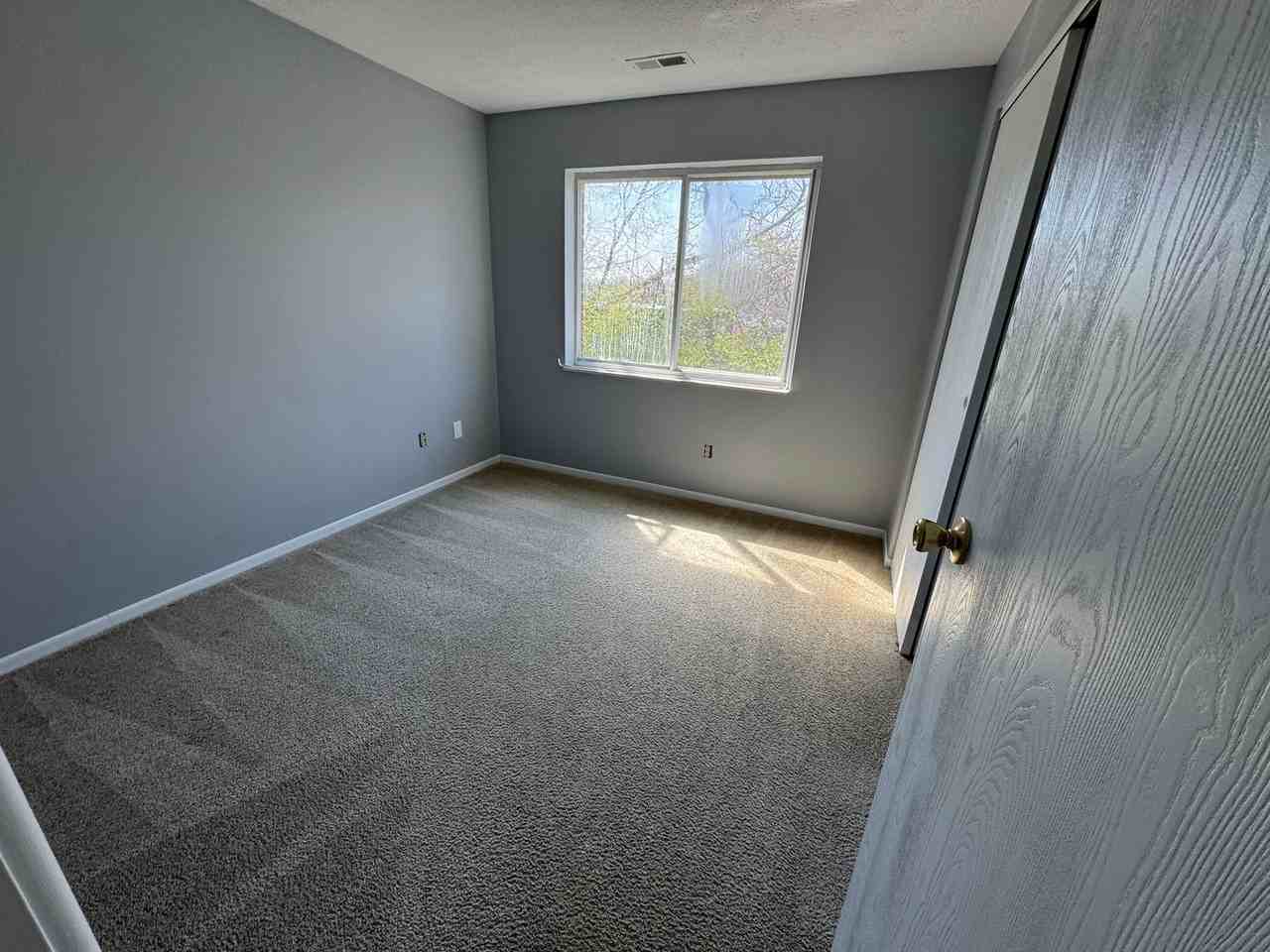 2771 Queen City Ave - Photo 3 of 13