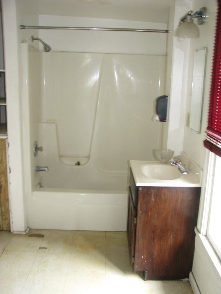 223 9th St SW - Photo 6 of 11