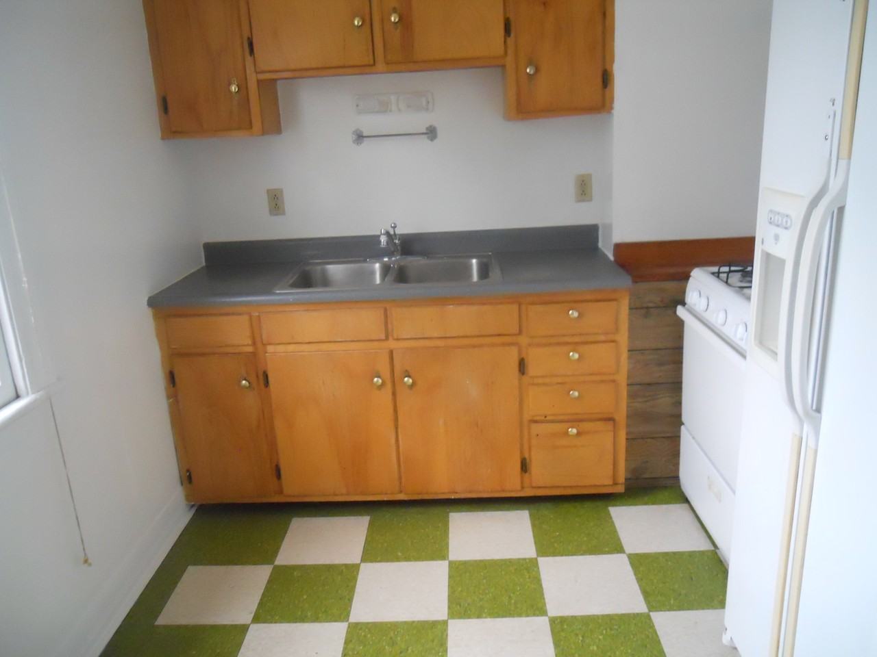 223 9th St SW - Photo 7 of 11