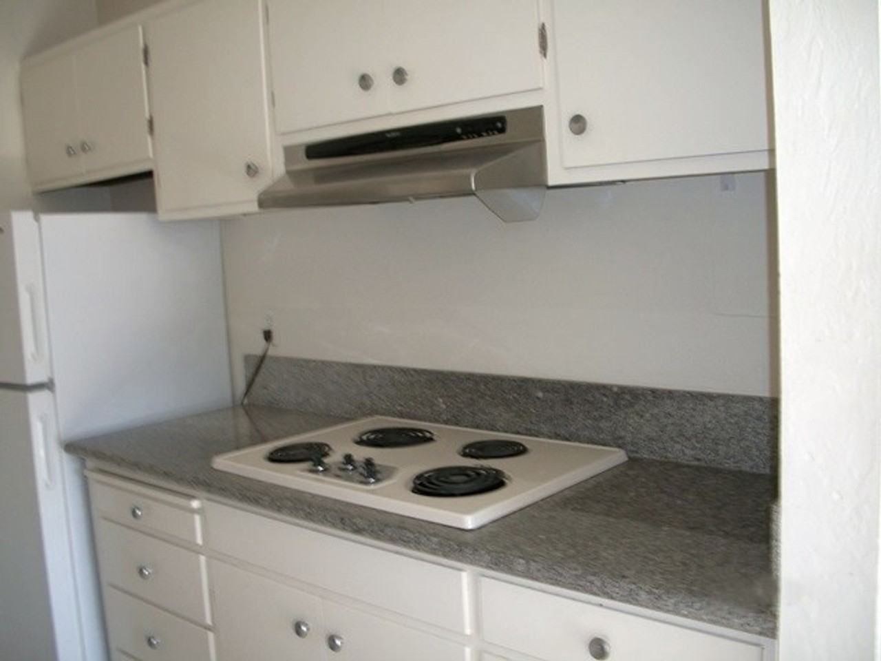 1550 Walnut St #01 - Photo 4 of 16