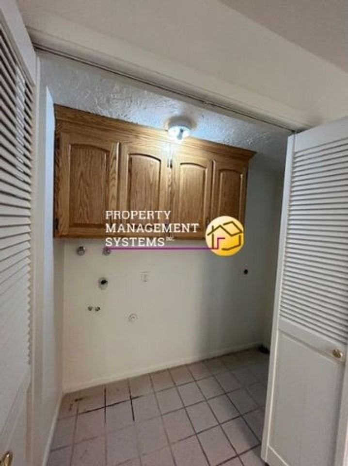 1171 E 7450 S - Photo 6 of 23