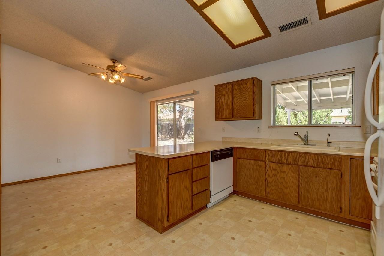 7820 E Buena Vista Dr - Photo 7 of 42