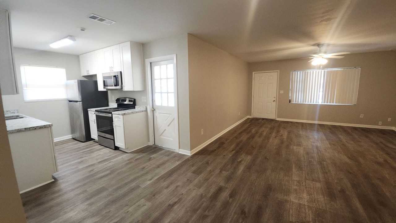 908 Westmore Ave - Photo 3 of 15