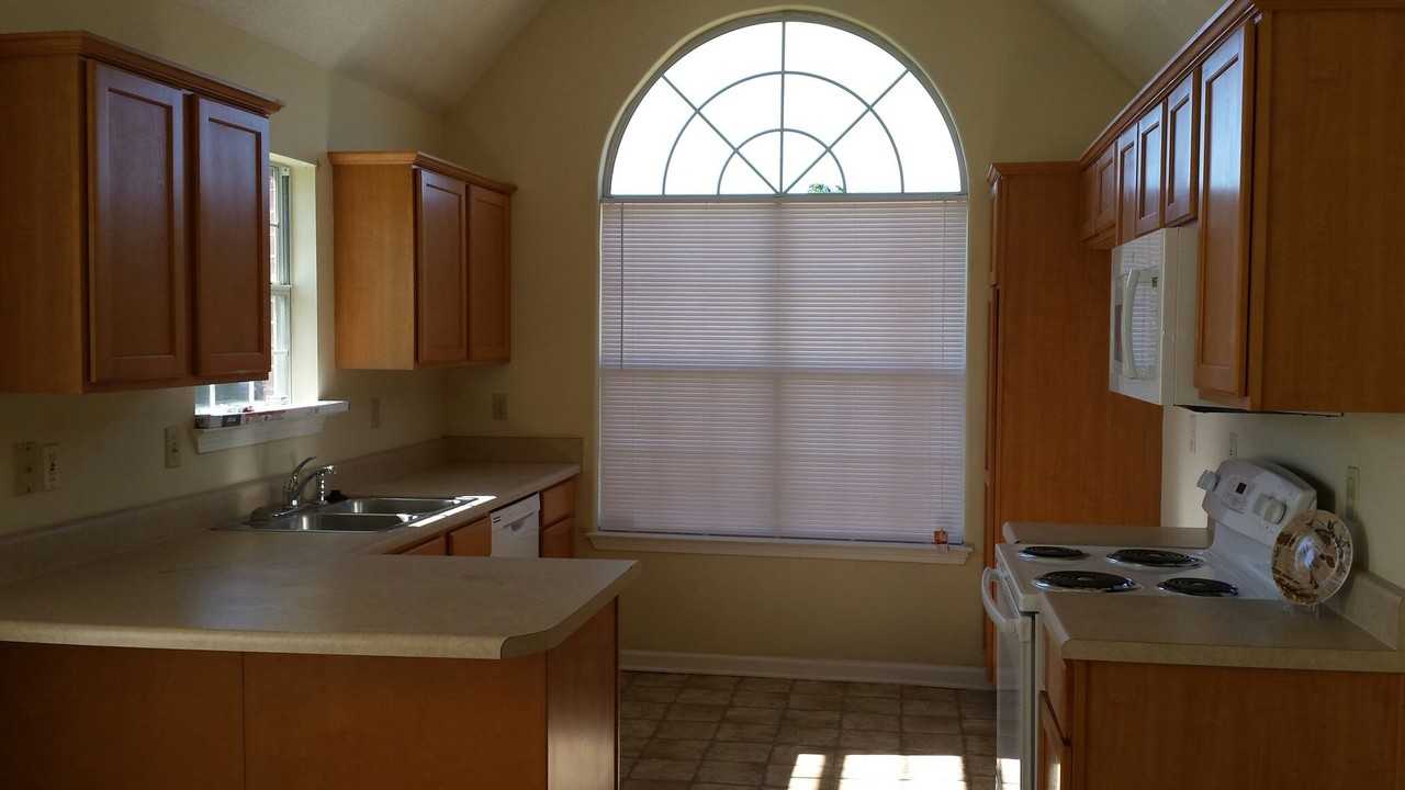 4647 Blue River Cv - Photo 3 of 6