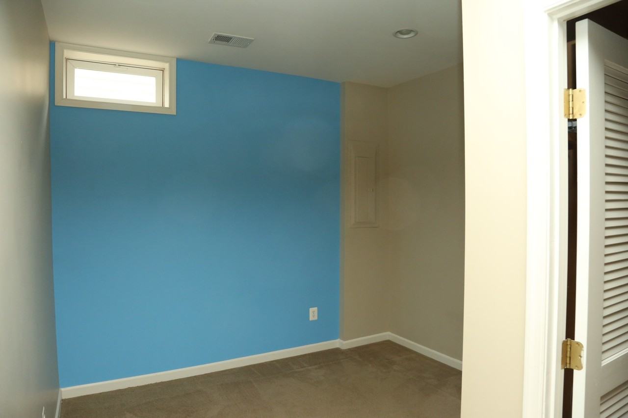 2379 Abington Dr - Photo 6 of 13