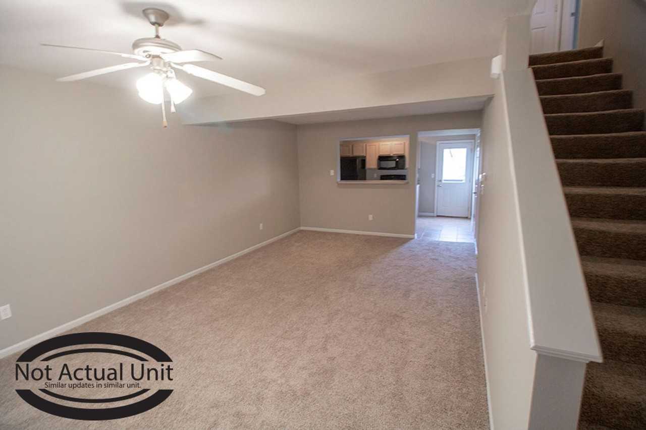 3922 Snowy Owl Dr - Photo 4 of 37