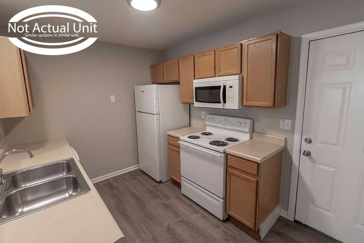 1605 Bold Ruler Ct - Photo 6 of 28