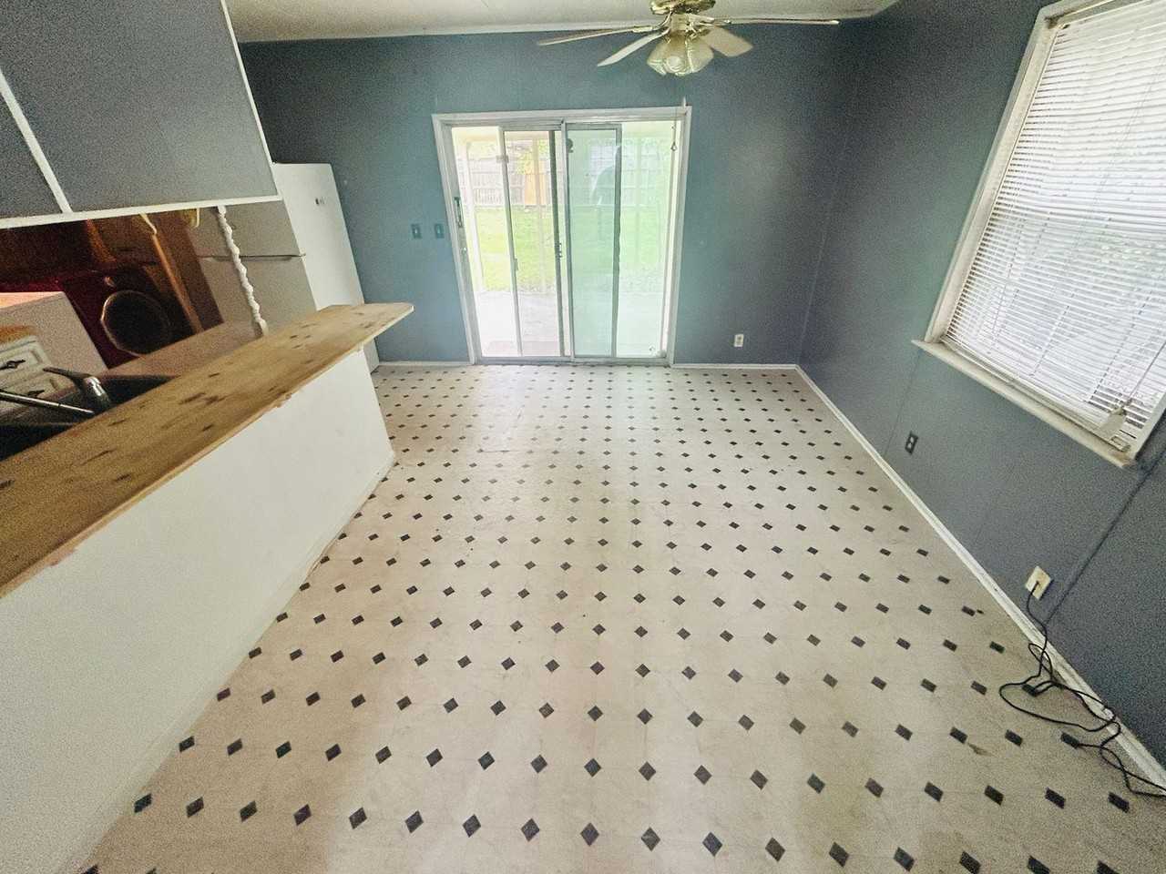 1109 Karen Dr - Photo 5 of 12