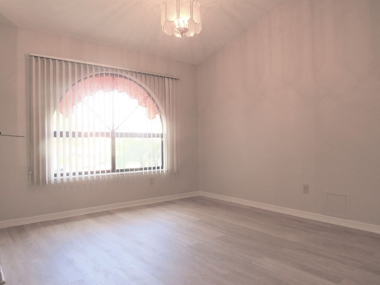 3152 Pell Mell Dr - Photo 3 of 21