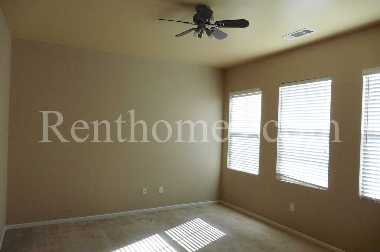 7750 Via Belfiore - Photo 7 of 20