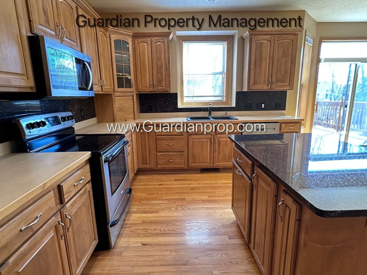 10022 Fallgold Pkwy N - Photo 2 of 28