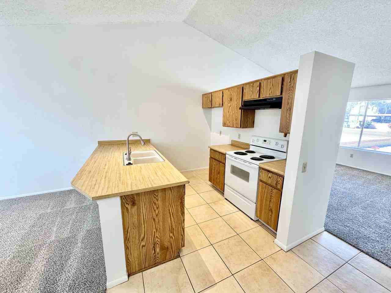 20403 N 31st Ave - Photo 6 of 22