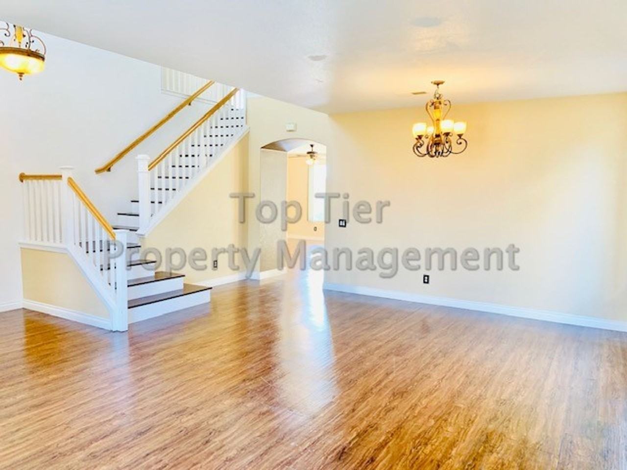 738 Avenida Leon - Photo 5 of 47