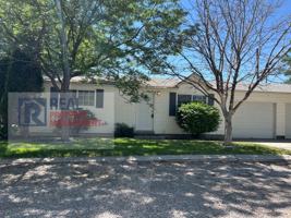 featured image of 1426 Jensen St