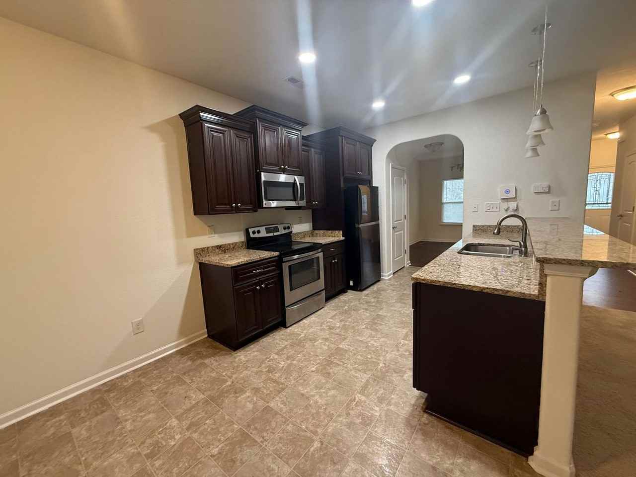 3721 Ahoy Dr - Photo 3 of 24