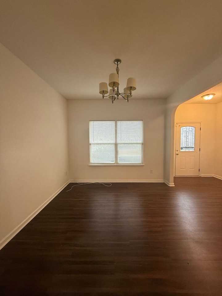 3721 Ahoy Dr - Photo 6 of 24