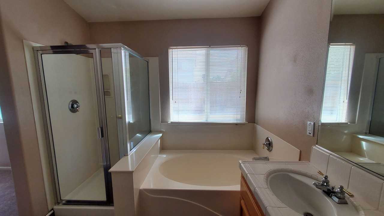 2912 Mars Hills St - Photo 6 of 19