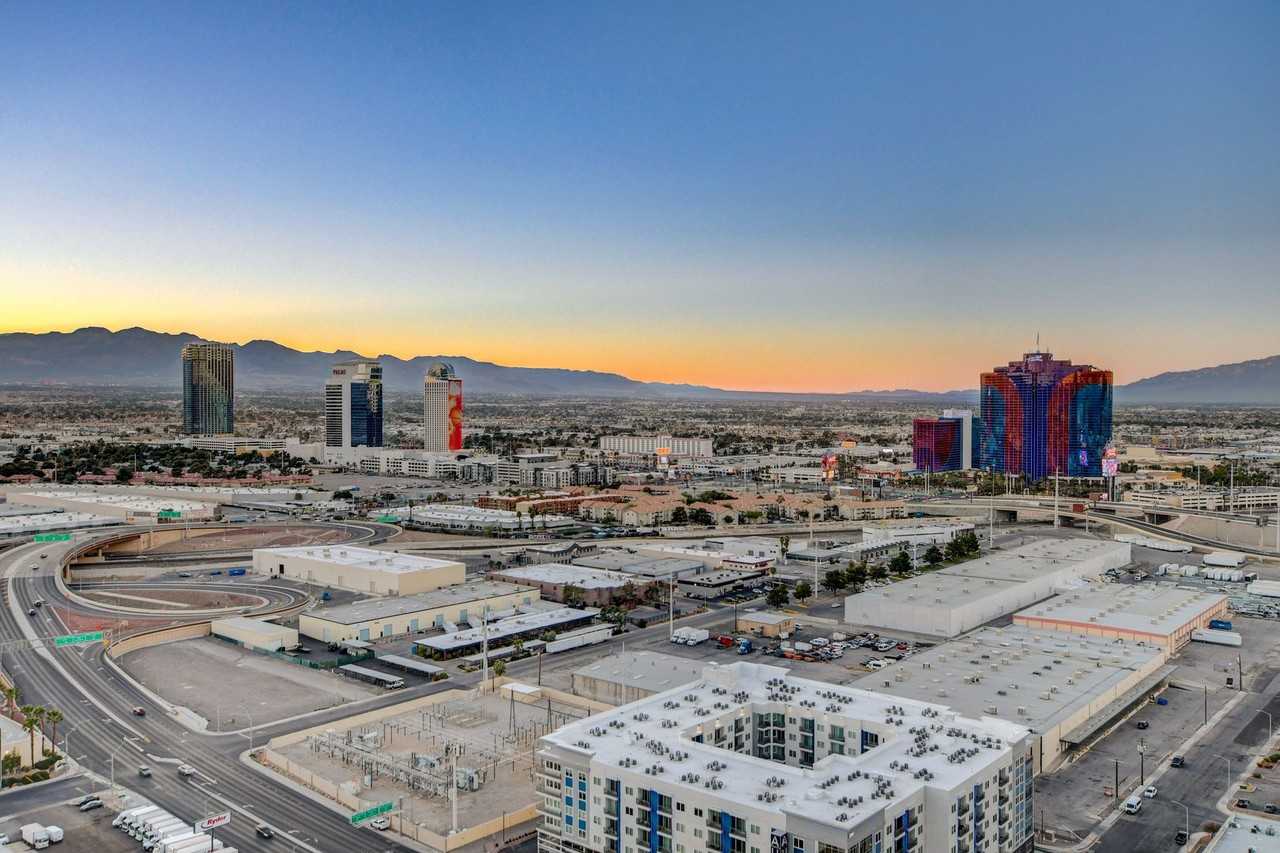 4575 Dean Martin Dr - Photo 2 of 50