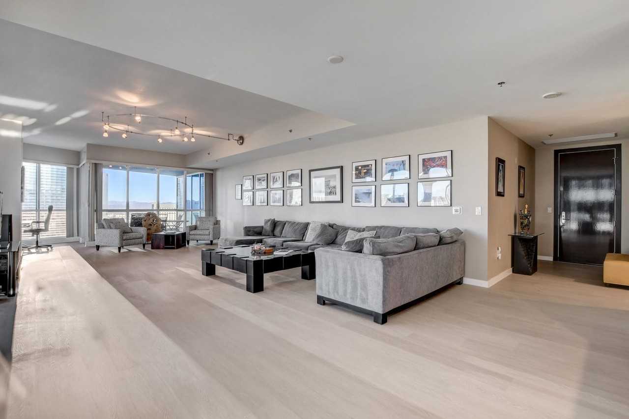 4575 Dean Martin Dr - Photo 4 of 50