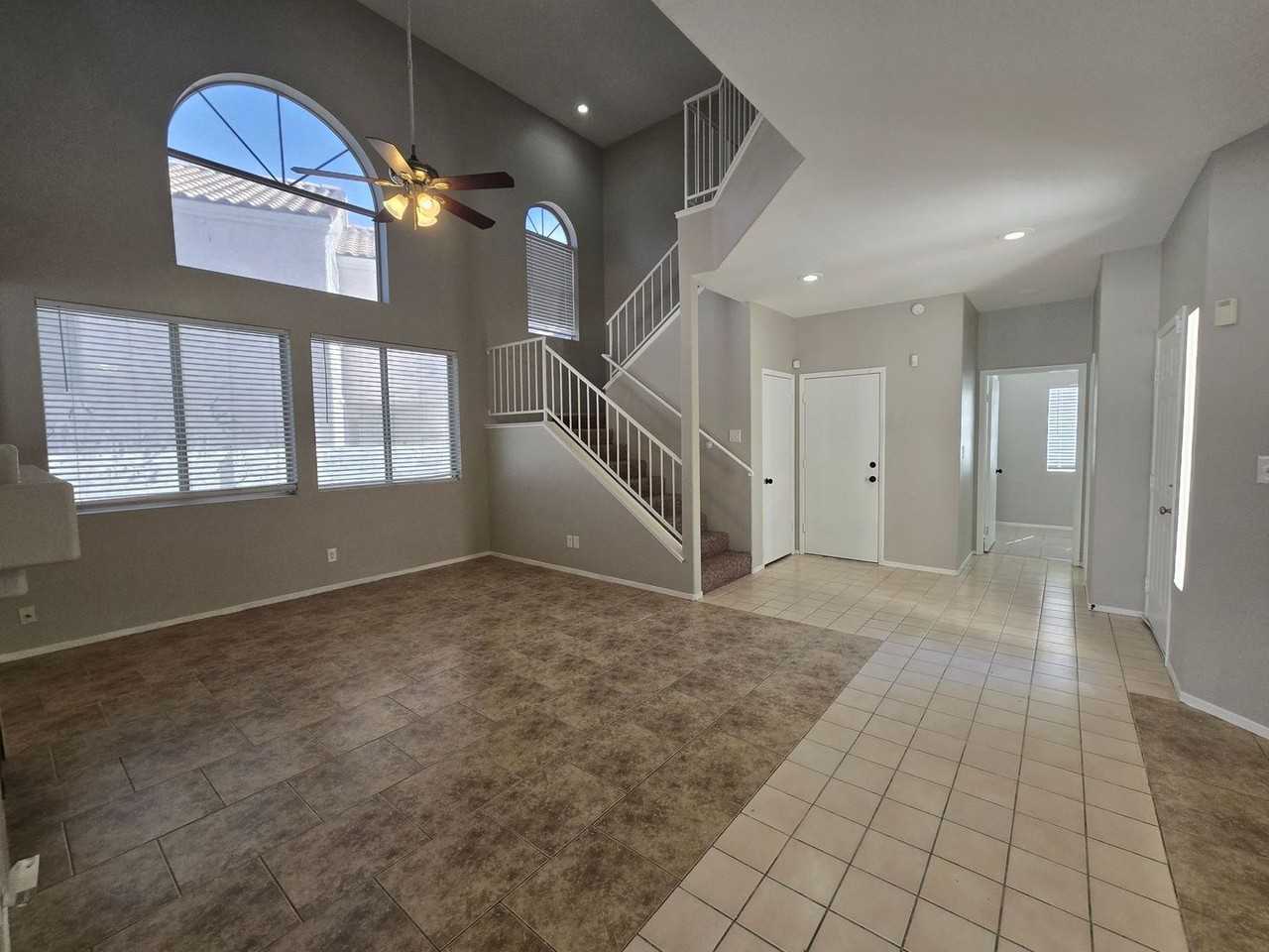 2757 Trotwood Ln - Photo 6 of 26