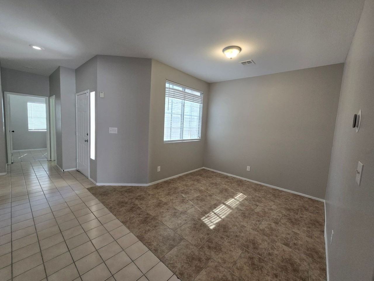 2757 Trotwood Ln - Photo 7 of 26