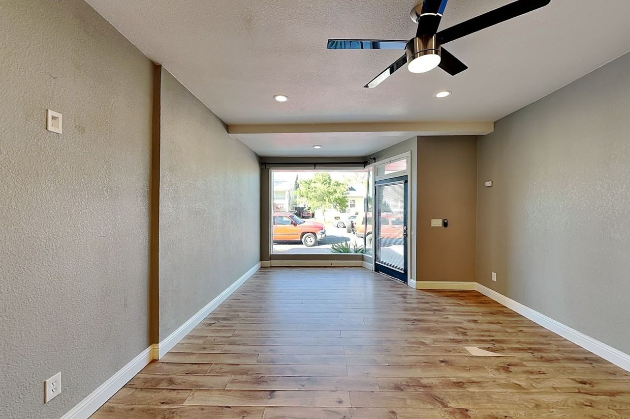 3004 3004 - 3014 4th Avenue - Photo 4 of 17