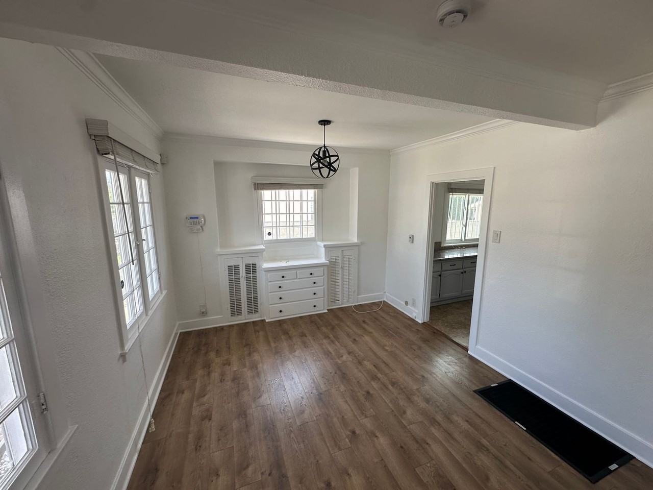 934 E Fairview Blvd - Photo 3 of 16