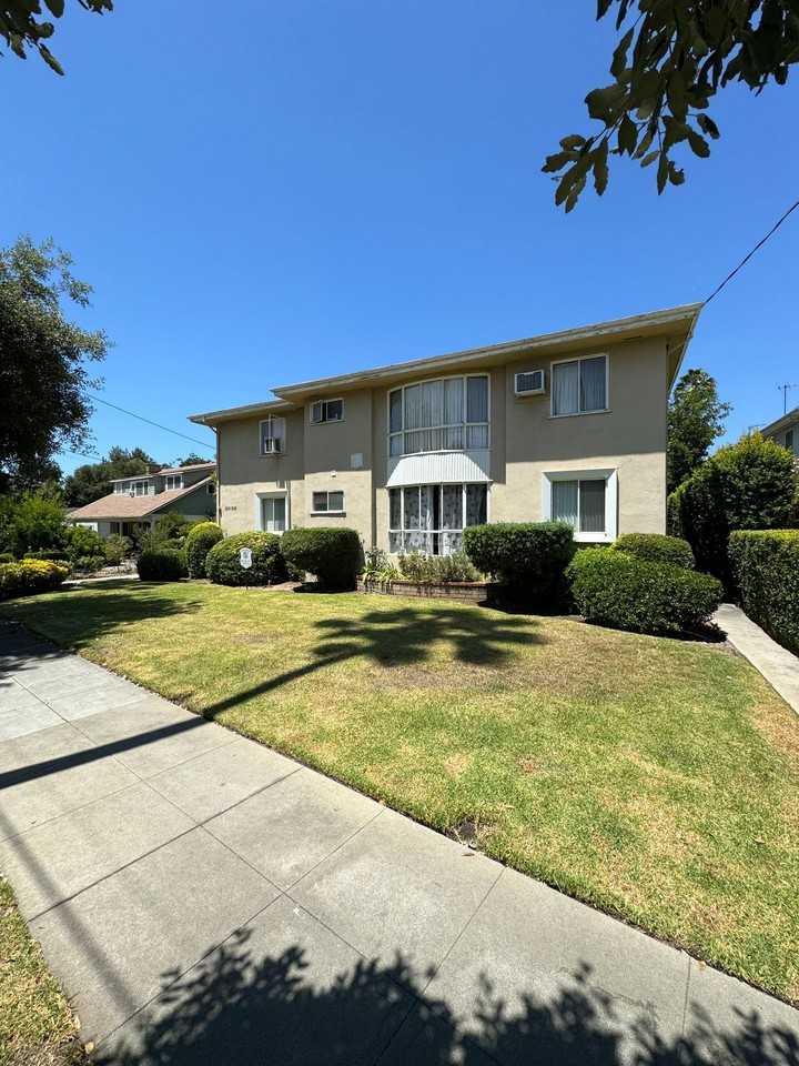 Pasadena Ave - 350 - Photo 7 of 8