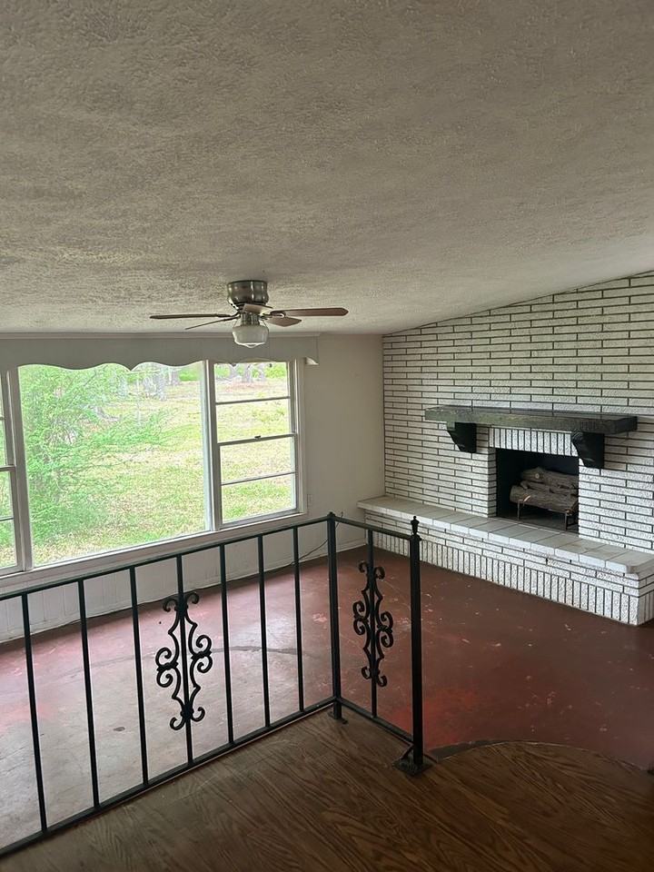 517 Griffin Ave - Photo 2 of 13