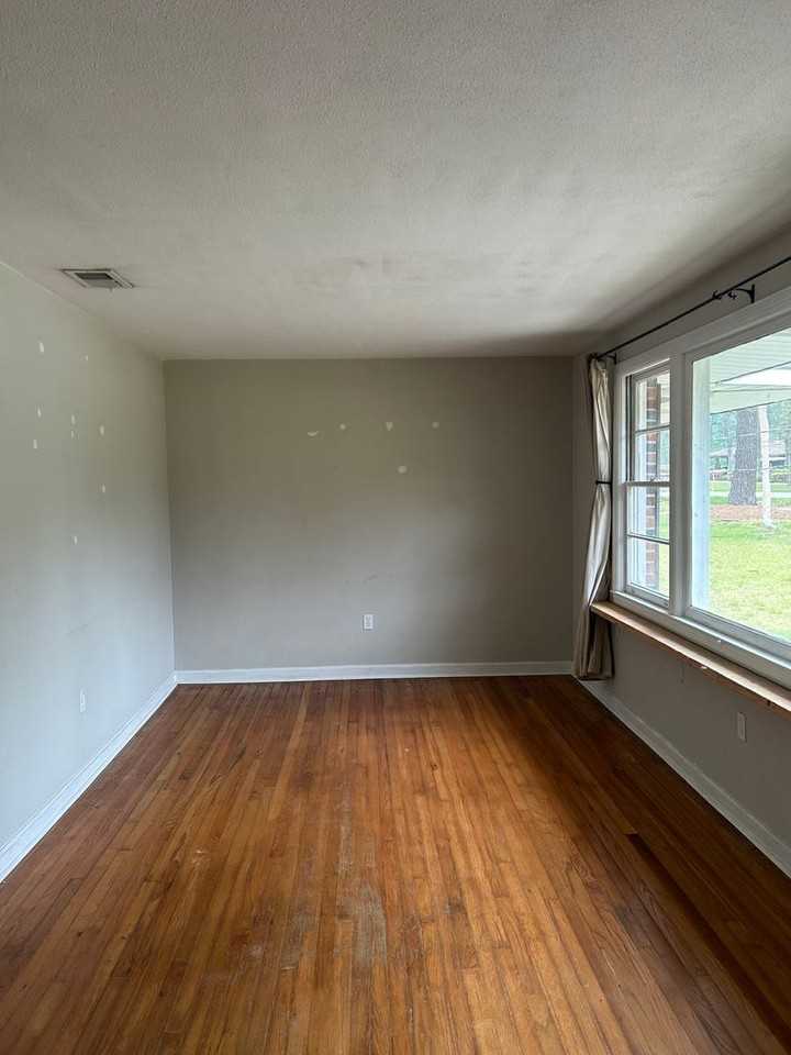 517 Griffin Ave - Photo 6 of 13