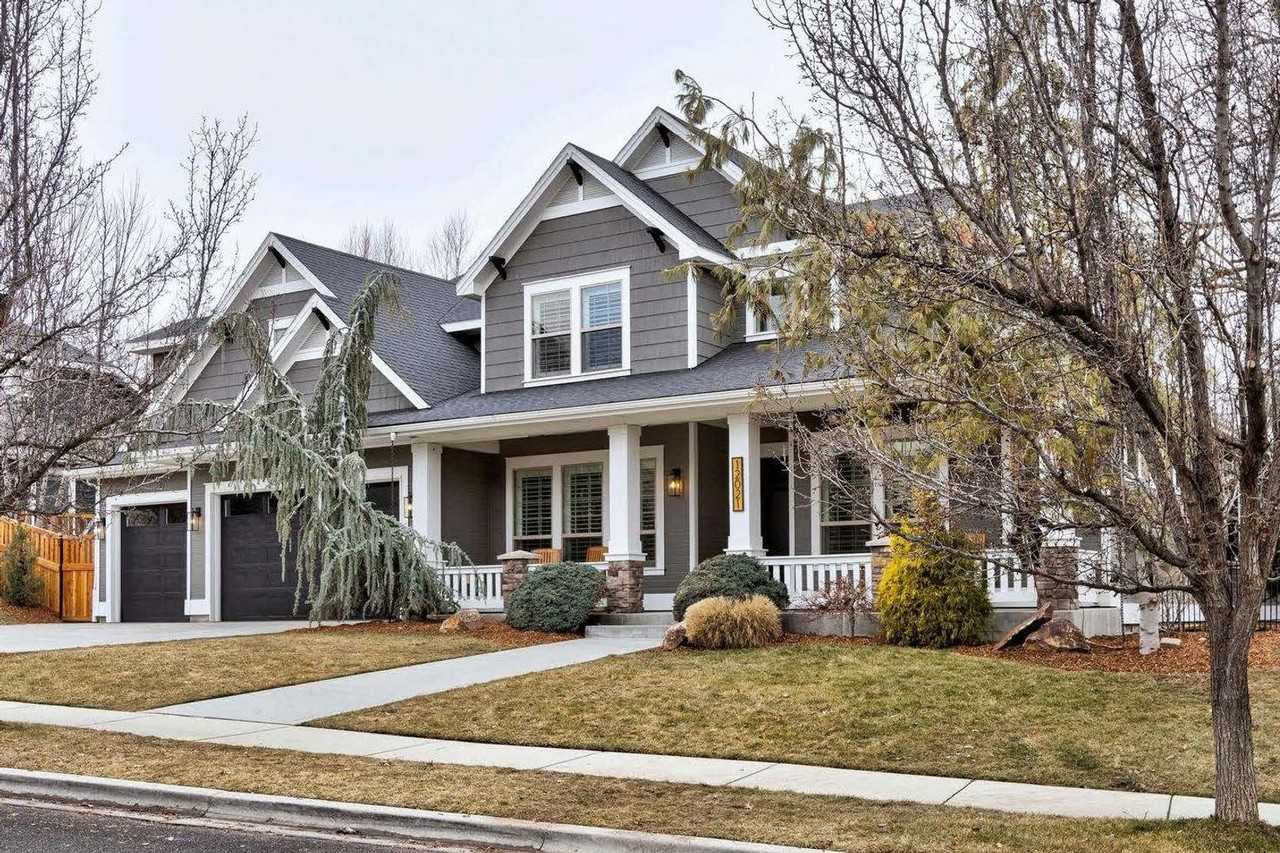 12021 N Humphreys Way - Photo 2 of 50