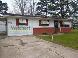 featured image of 104 S 13th Ave