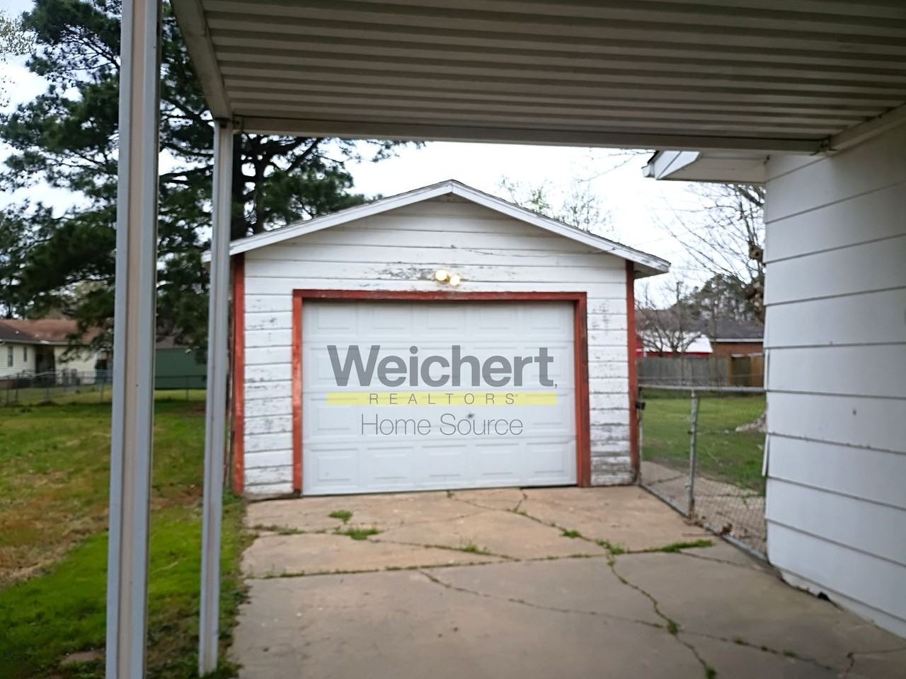 104 S 13th Ave - Photo 2 of 19