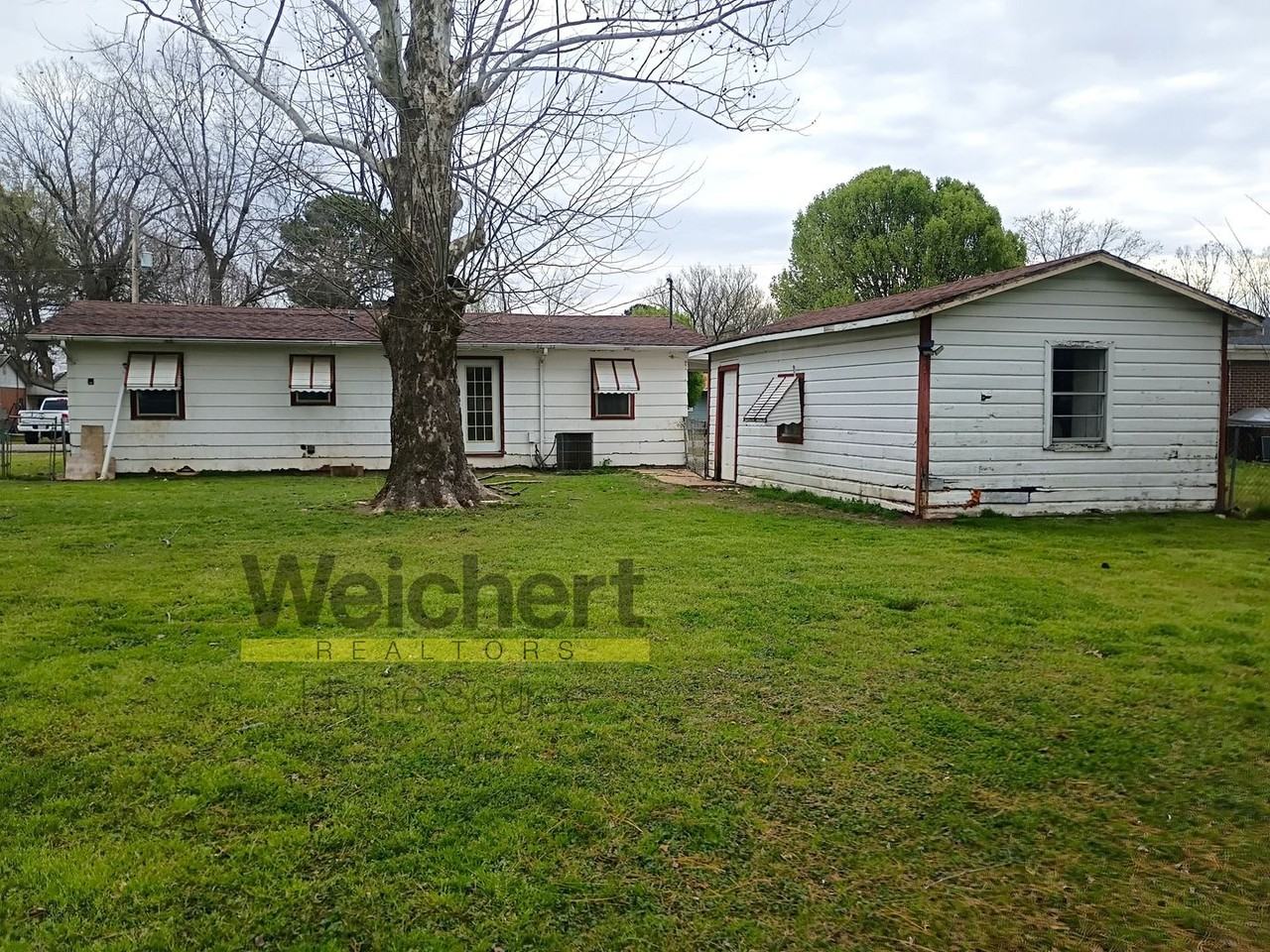 104 S 13th Ave - Photo 3 of 19