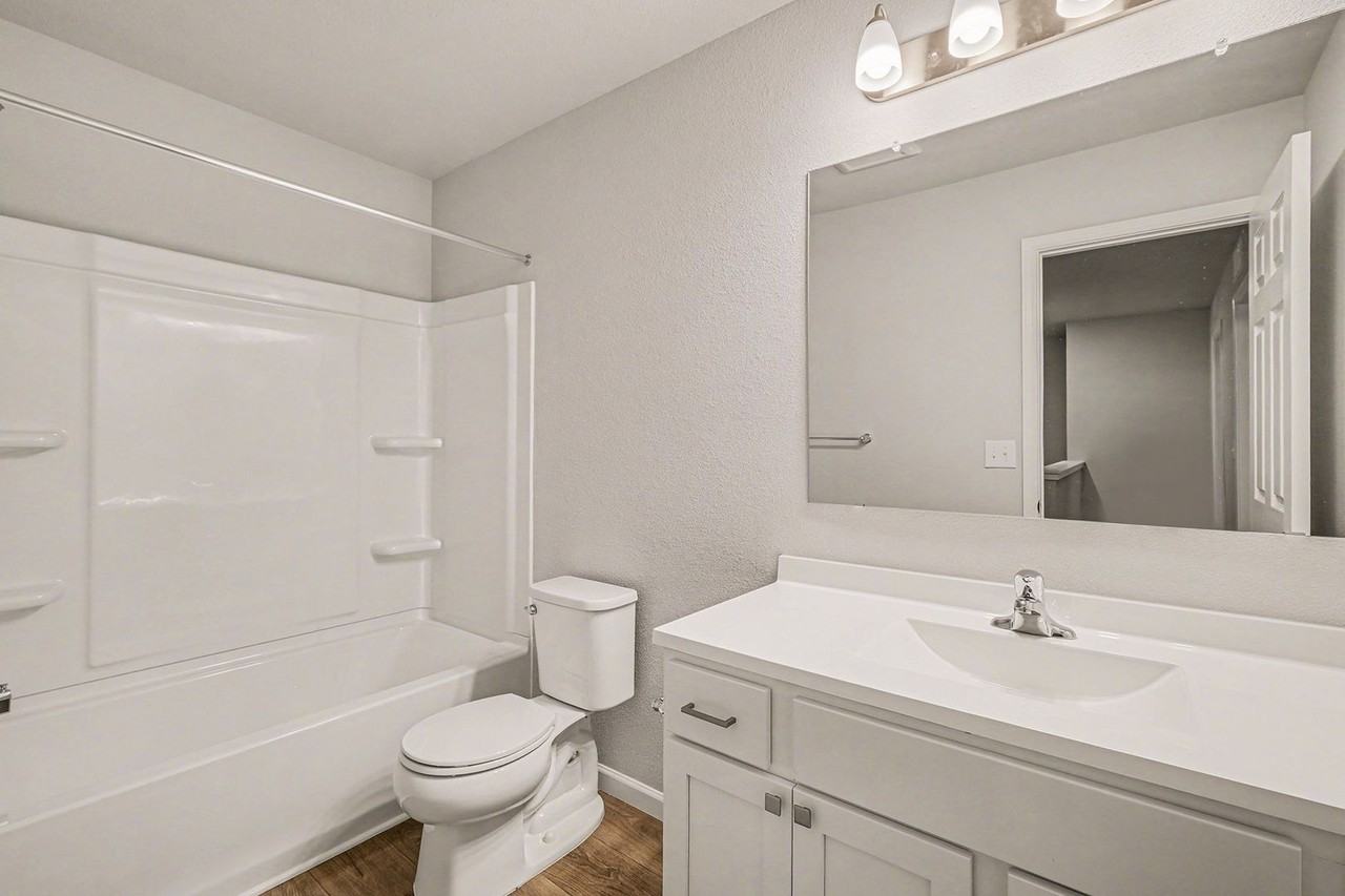 7301 Sessile Cir - Photo 3 of 20