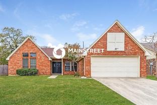 3300 Fairview Dr - Photo 1 of 1