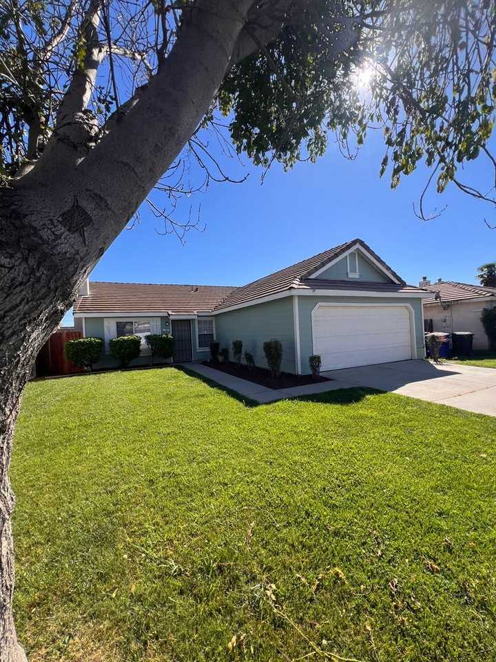 3616 Bayboro Dr - Photo 2 of 14