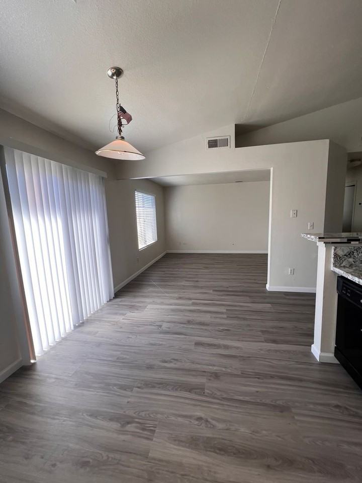 3616 Bayboro Dr - Photo 7 of 14