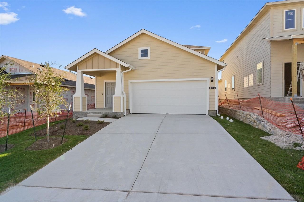 2713 Derwent Dr - Photo 2 of 37