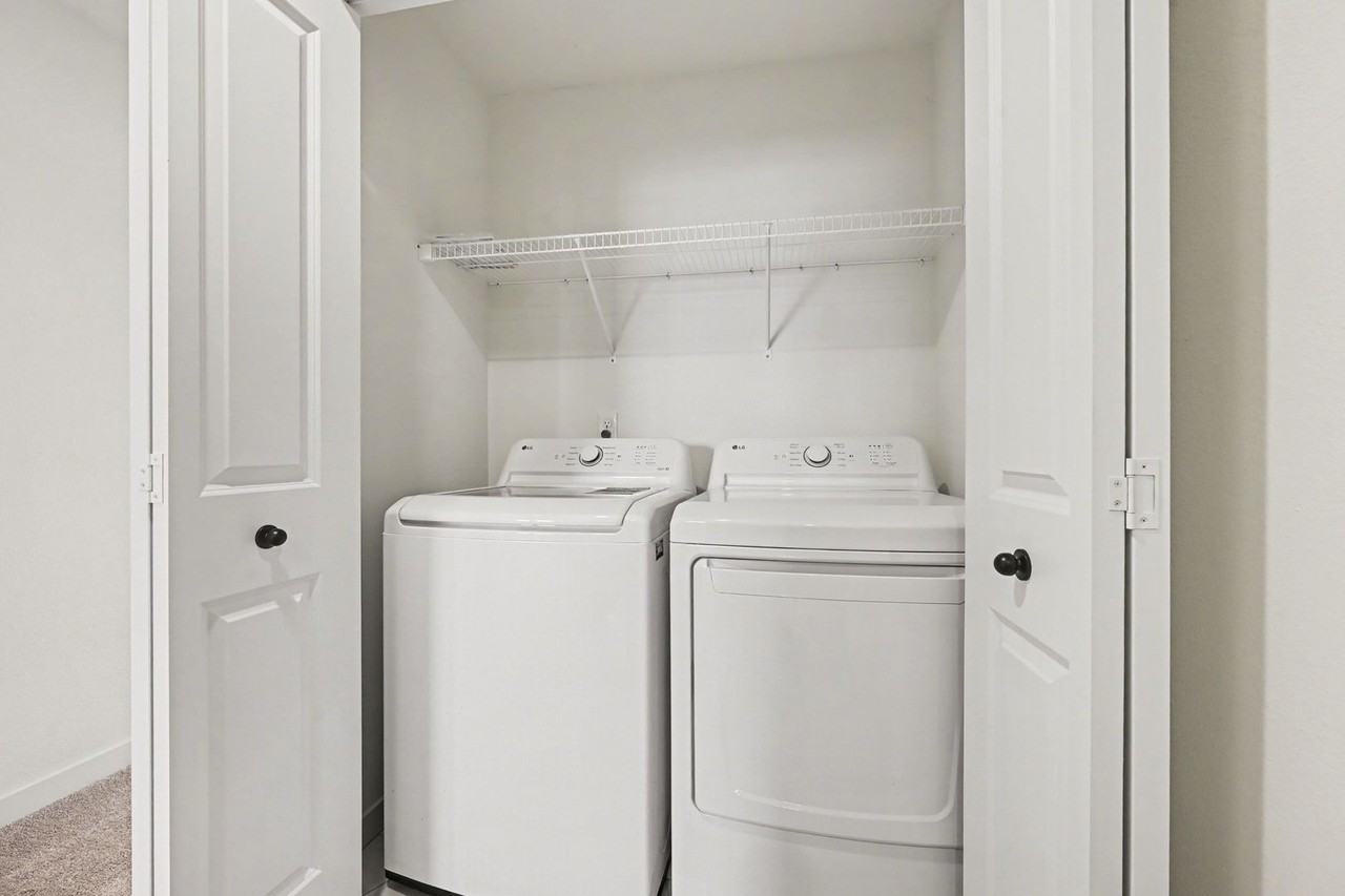 681 Bush Blvd - Photo 7 of 19