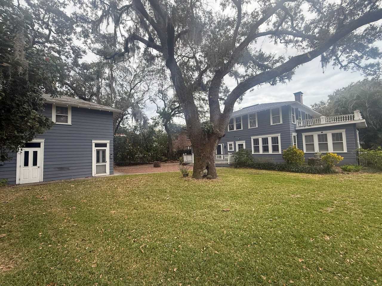 418 Jasmine Way - Photo 3 of 16